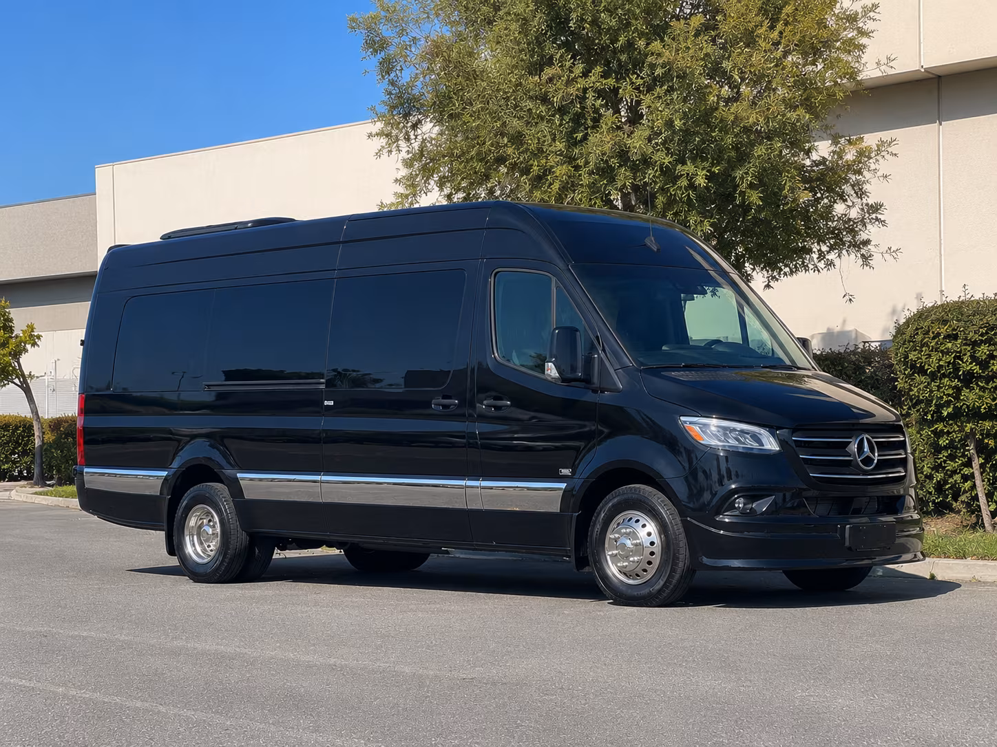 Virginia Beach Winery Tour & Pub Crawl Transportation party bus exterior
